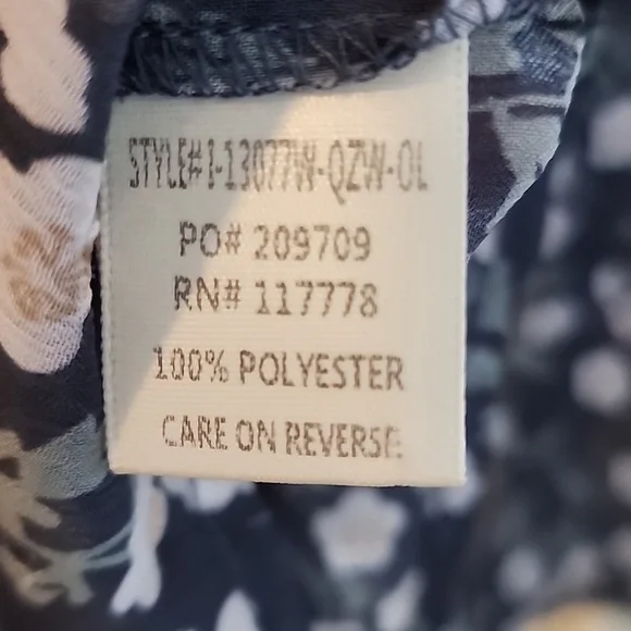 Lovestitch Charcoal Floral Sheer Long Sleeve Top Size Medium NWOT - Picture 5 of 5